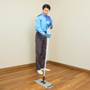 フロアクリーニング